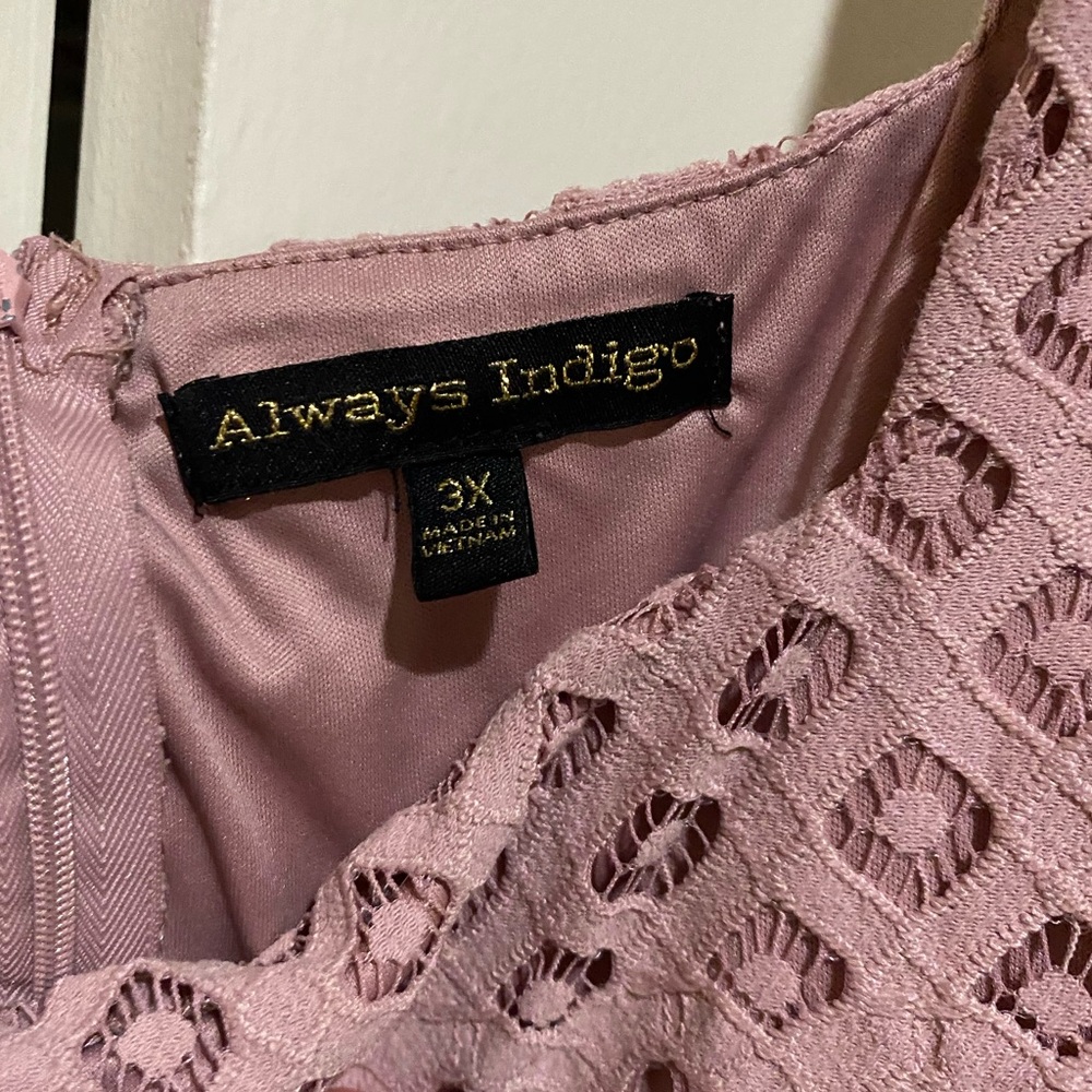 Lace Pattern Mini Dress in Dusty Pink - Picture 3 of 5